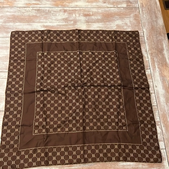 Vintage Neiman Marcus scarf - Picture 1 of 2